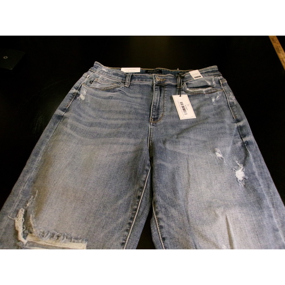 Judy Blue About Last Night Light Wash Destroyed Wide Leg Cropped Jeans 15/32 NEW